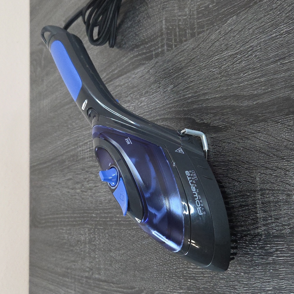 ROWENTA  Steam 'N Press  travel Iron 2+1 Steamer Model 8612U1 Blue/Black